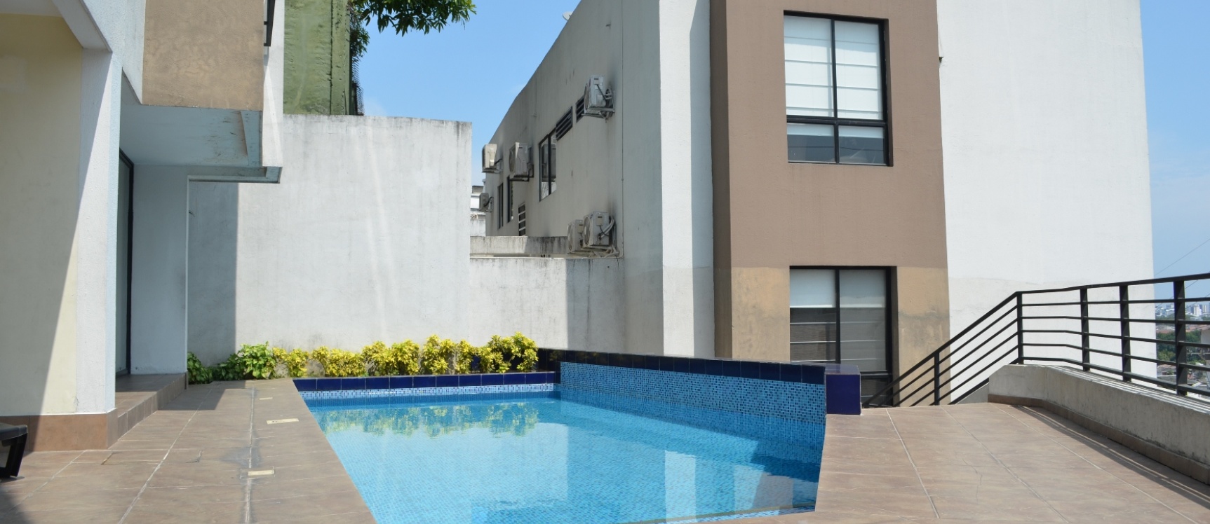 GeoBienes - Departamento en alquiler Edificio Alto Mirador Urdesa  - Plusvalia Guayaquil Casas de venta y alquiler Inmobiliaria Ecuador