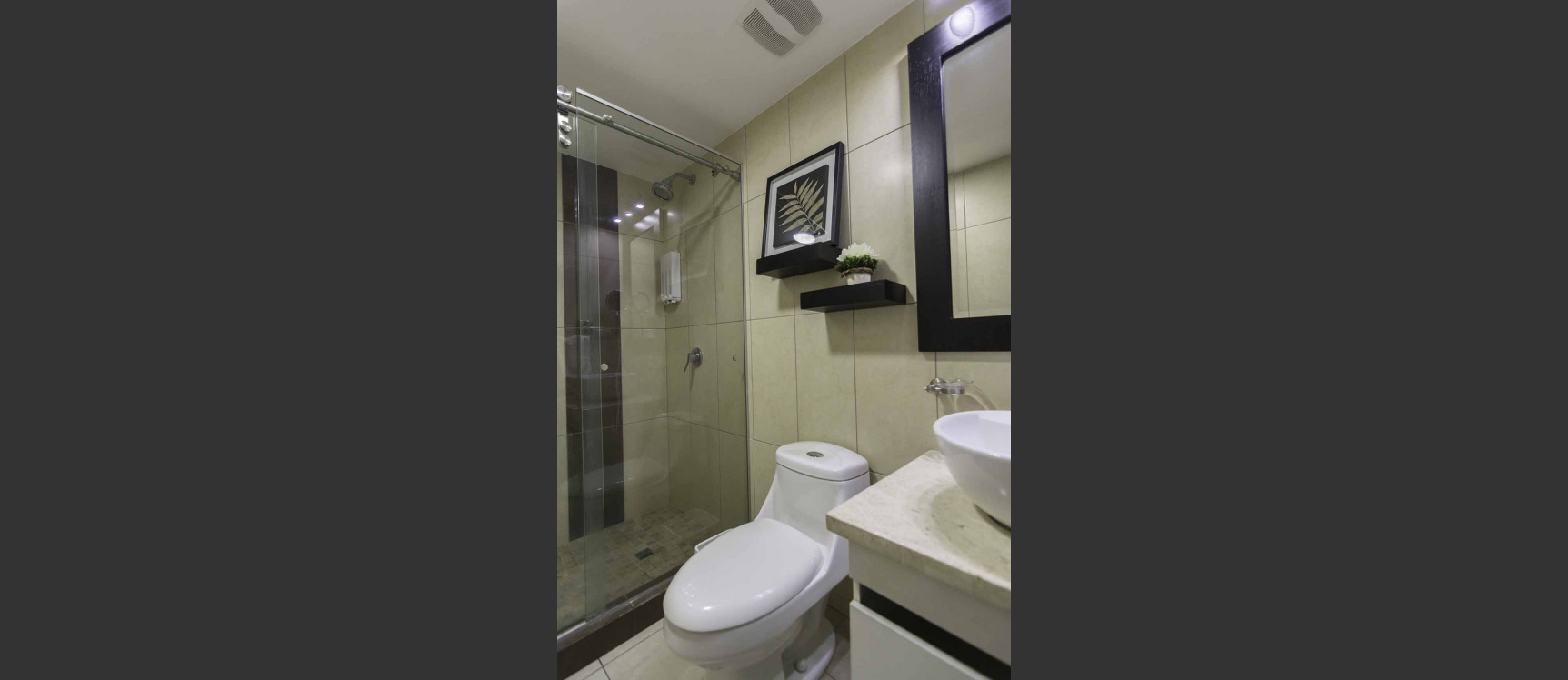 Departamento en alquiler Edificio Bellini II Centro de Guayaquil GeoBienes - Departamento en alquiler Edificio Bellini II, Puerto Santa Ana - Plusvalia Guayaquil Casas de venta y alquiler Inmobiliaria Ecuador