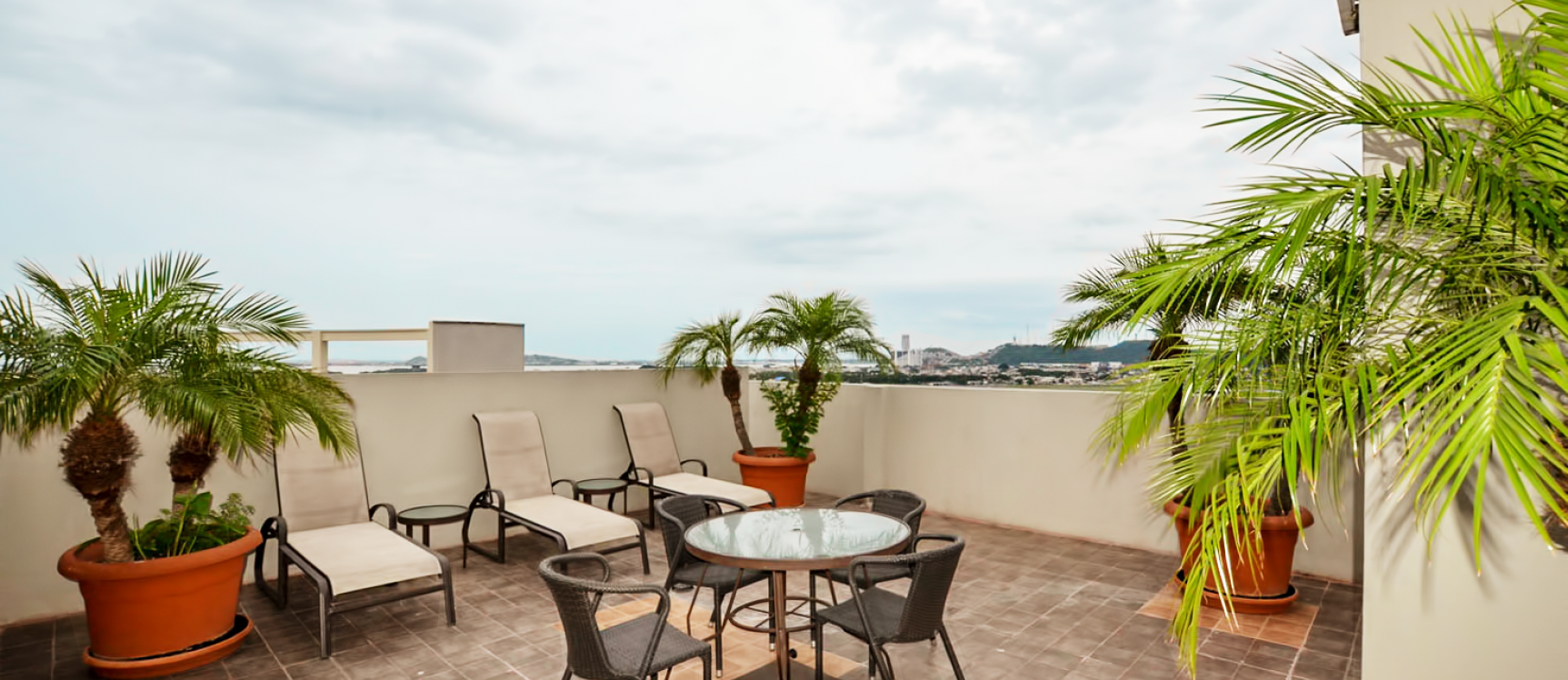 Departamento en alquiler Edificio Torre Sol II sector norte Guayaquil GeoBienes - Departamento en alquiler Edificio Torre Sol II sector norte Guayaquil - Plusvalia Guayaquil Casas de venta y alquiler Inmobiliaria Ecuador