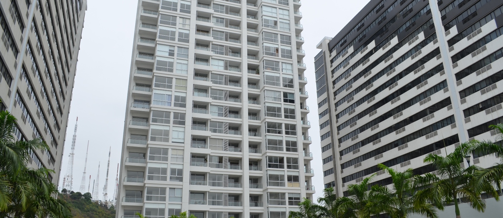 Departamento en alquiler en edificio Spazio sector Puerto Santa Ana GeoBienes - Departamento en alquiler en edificio Spazio sector Puerto Santa Ana - Plusvalia Guayaquil Casas de venta y alquiler Inmobiliaria Ecuador
