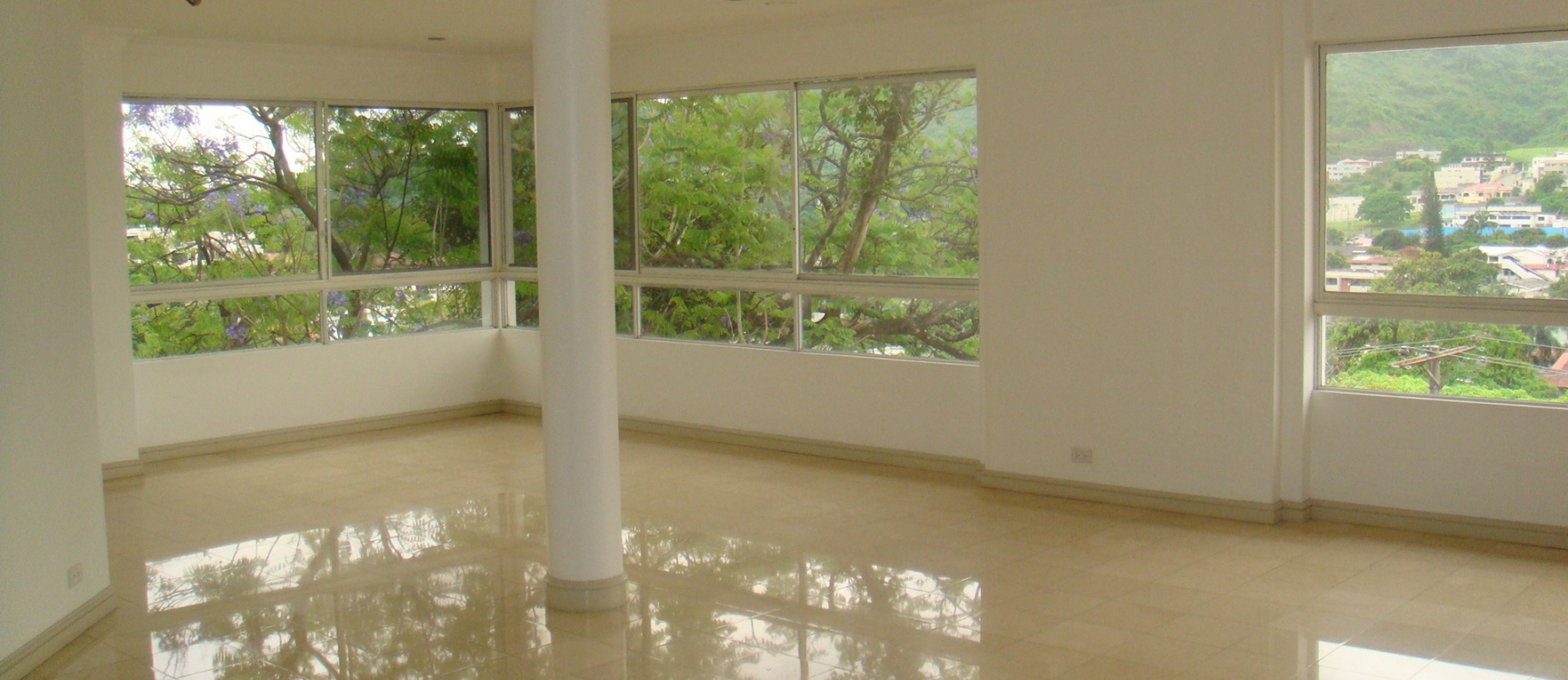 Departamento en Alquiler en los Ceibos - de Oportunidad** GeoBienes - Departamento en Alquiler en los Ceibos - de Oportunidad - Plusvalia Guayaquil Casas de venta y alquiler Inmobiliaria Ecuador