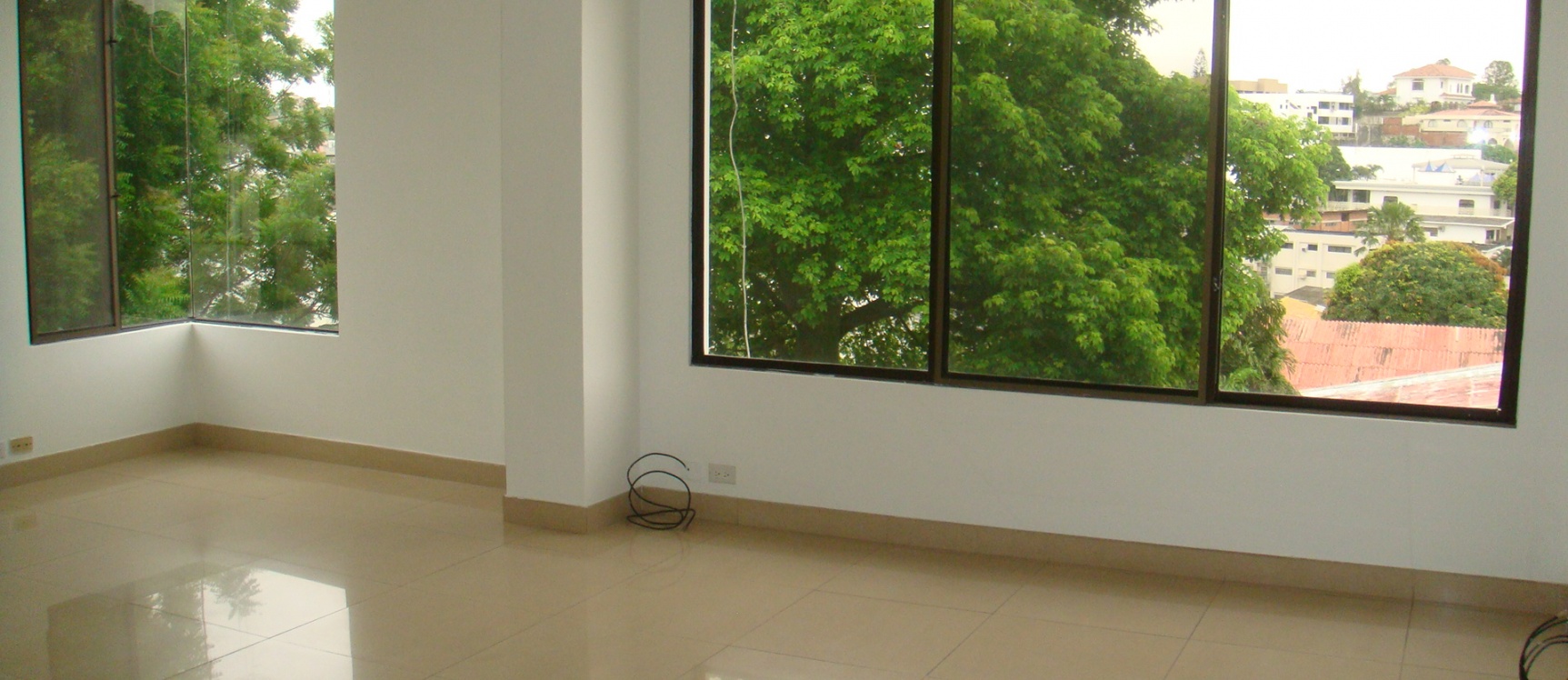 Departamento en Alquiler en los Ceibos - de Oportunidad** GeoBienes - Departamento en Alquiler en los Ceibos - de Oportunidad - Plusvalia Guayaquil Casas de venta y alquiler Inmobiliaria Ecuador