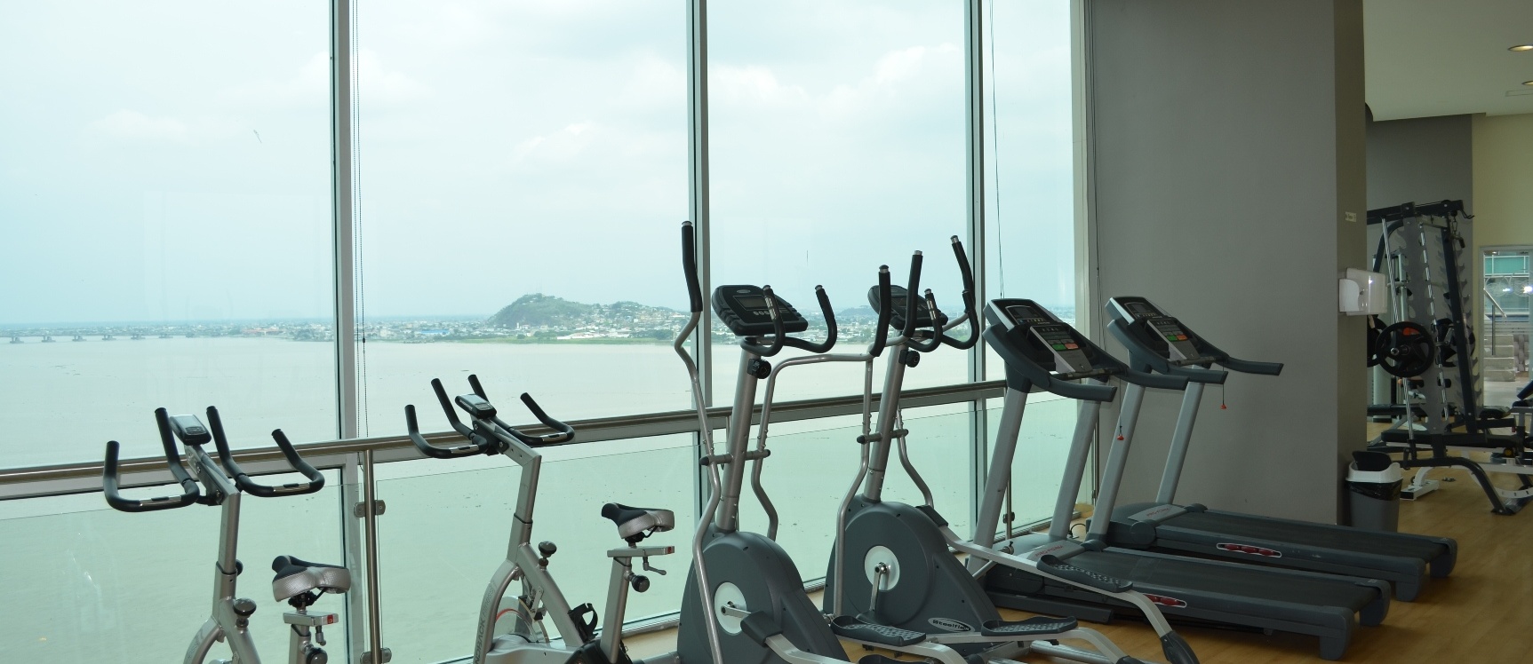 Departamento en alquiler en Riverfront II Centro Guayaquil GeoBienes - Departamento en alquiler en Riverfront II Centro Guayaquil - Plusvalia Guayaquil Casas de venta y alquiler Inmobiliaria Ecuador