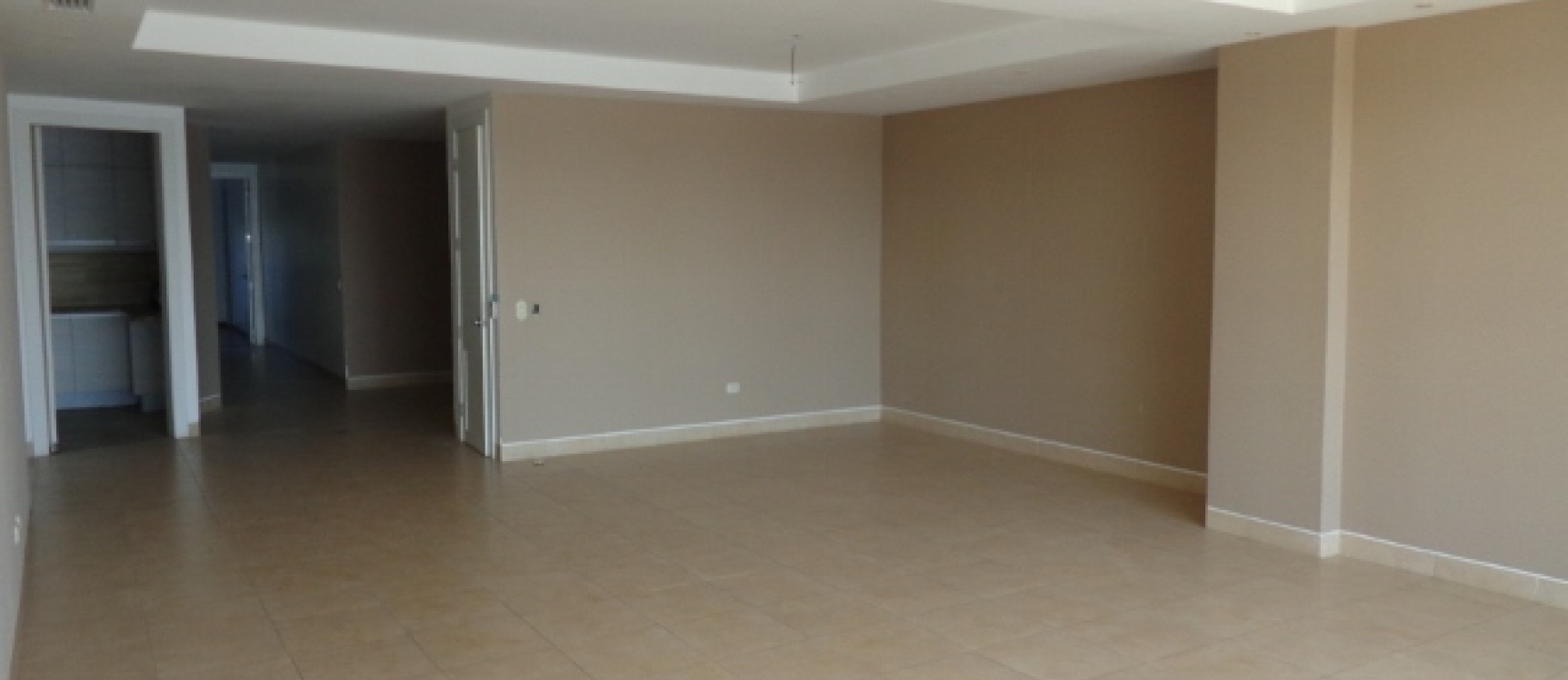 Departamento en Alquiler en Tennis Club Samborondon GeoBienes - Departamento en Alquiler en Tennis Club Samborondon, Edificio RIOPORTO - Plusvalia Guayaquil Casas de venta y alquiler Inmobiliaria Ecuador
