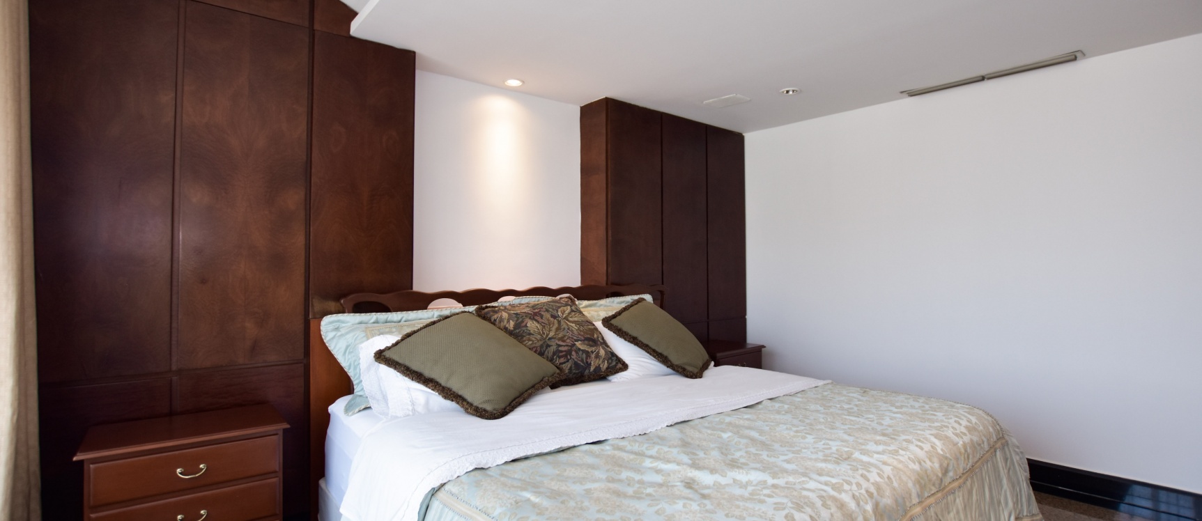 Departamento en alquiler en Torre Colon 2 Guayaquil Ecuador GeoBienes - Departamento en alquiler en Torre Colon 2 Guayaquil Ecuador - Plusvalia Guayaquil Casas de venta y alquiler Inmobiliaria Ecuador