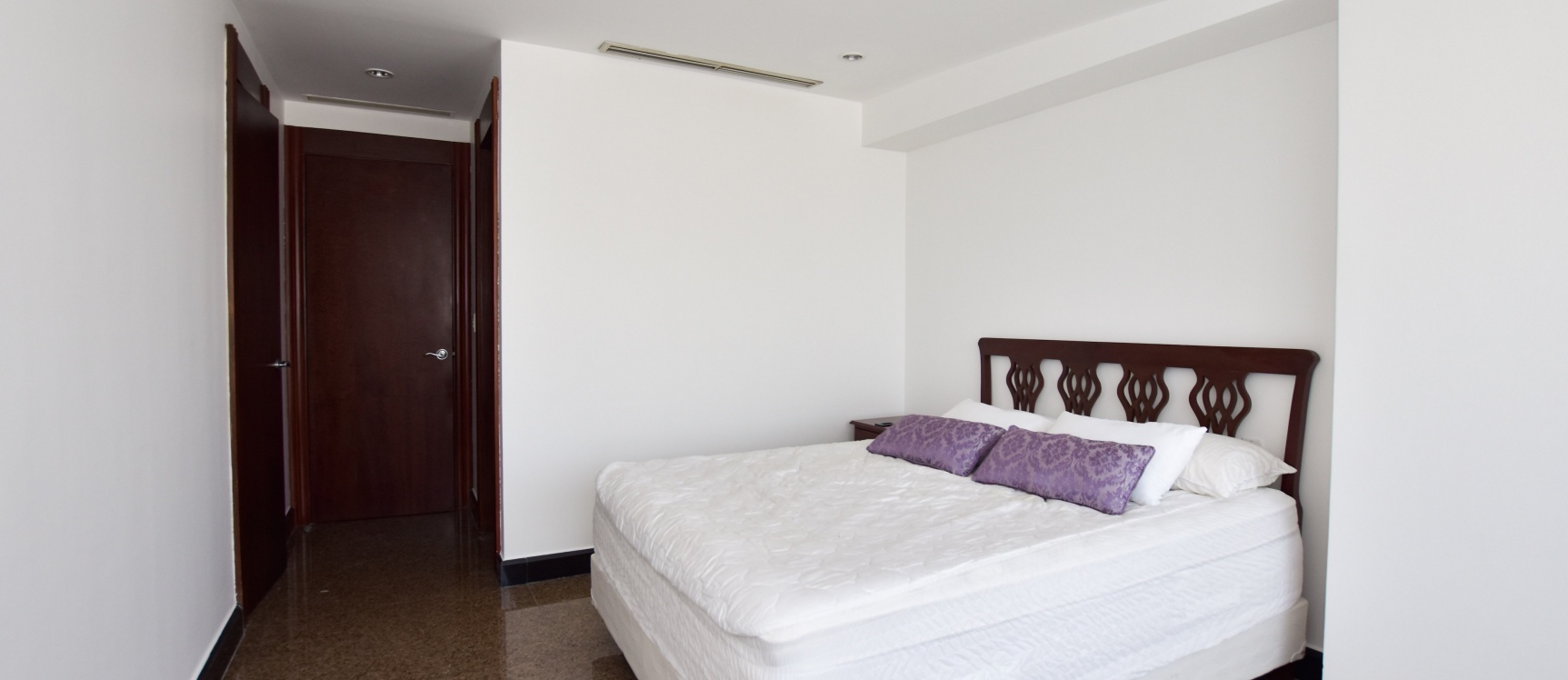 Departamento en alquiler en Torre Colon 2 Guayaquil Ecuador GeoBienes - Departamento en alquiler en Torre Colon 2 Guayaquil Ecuador - Plusvalia Guayaquil Casas de venta y alquiler Inmobiliaria Ecuador