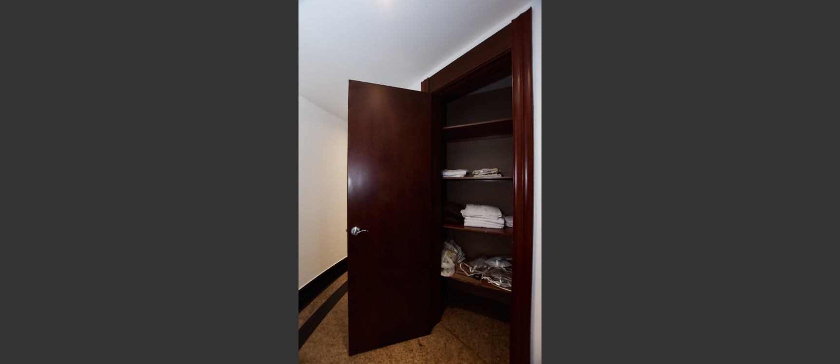 Departamento en alquiler en Torre Colon 2 Guayaquil Ecuador GeoBienes - Departamento en alquiler en Torre Colon 2 Guayaquil Ecuador - Plusvalia Guayaquil Casas de venta y alquiler Inmobiliaria Ecuador