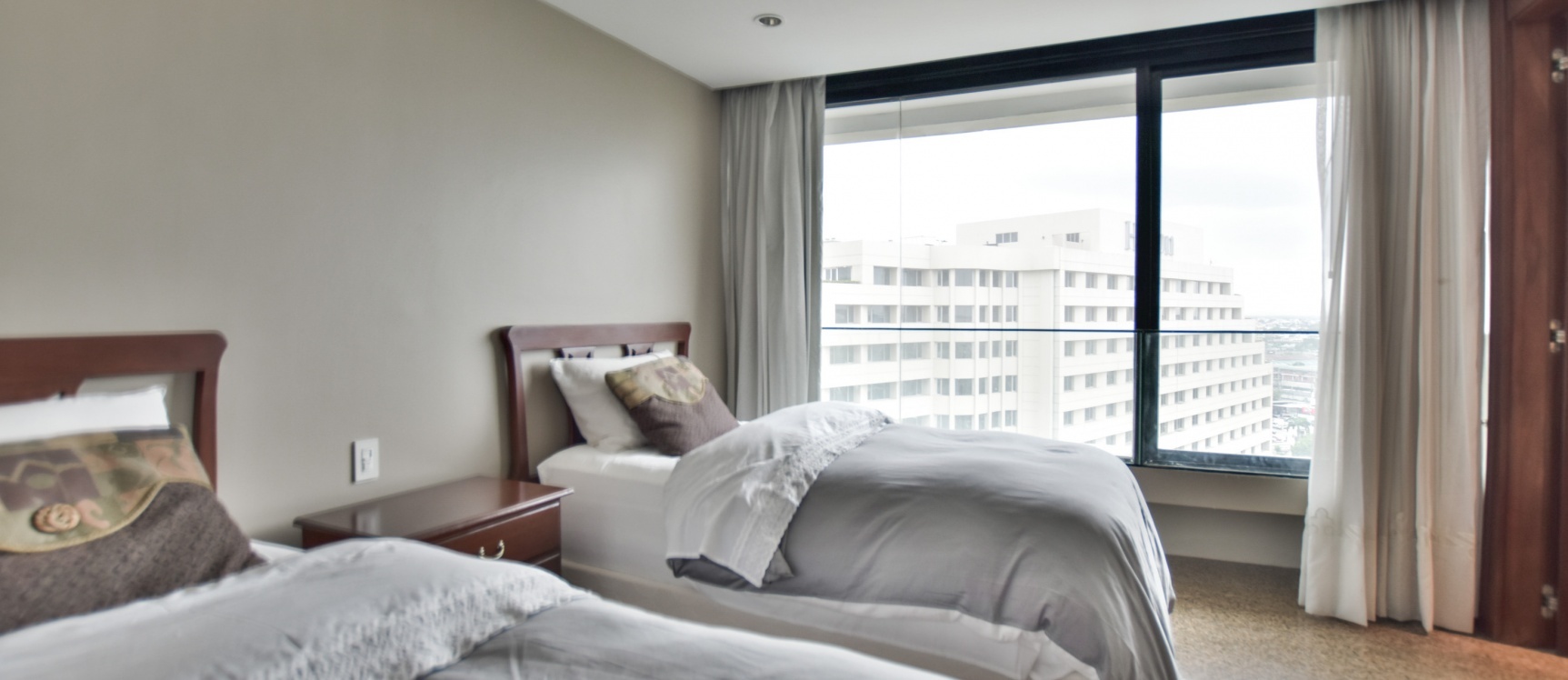 Departamento en alquiler en Torre Colon 2 Guayaquil Ecuador GeoBienes - Departamento en alquiler en Torre Colon 2 Guayaquil Ecuador - Plusvalia Guayaquil Casas de venta y alquiler Inmobiliaria Ecuador