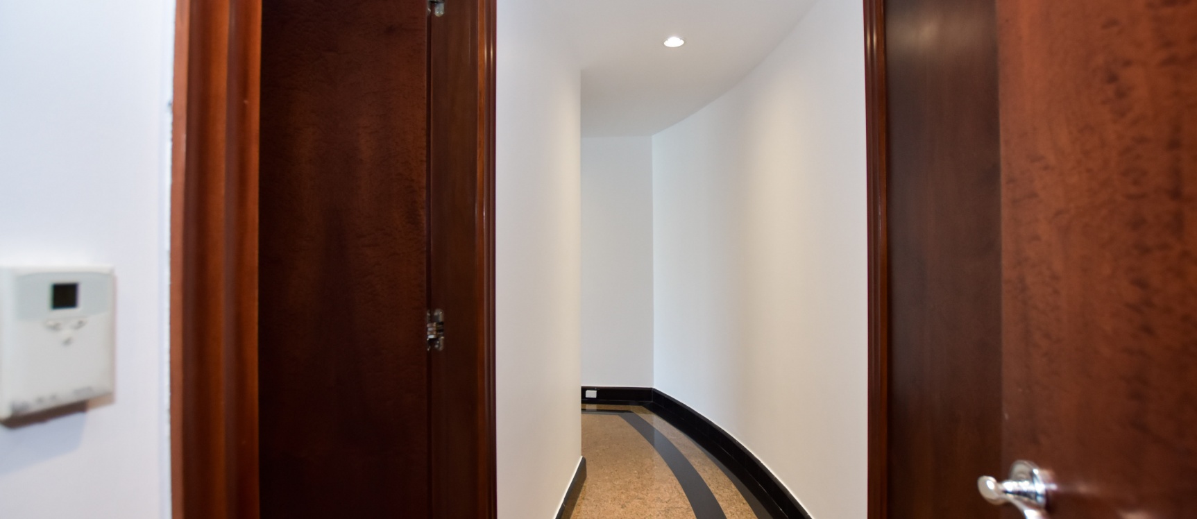Departamento en alquiler en Torre Colon 2 Guayaquil Ecuador GeoBienes - Departamento en alquiler en Torre Colon 2 Guayaquil Ecuador - Plusvalia Guayaquil Casas de venta y alquiler Inmobiliaria Ecuador