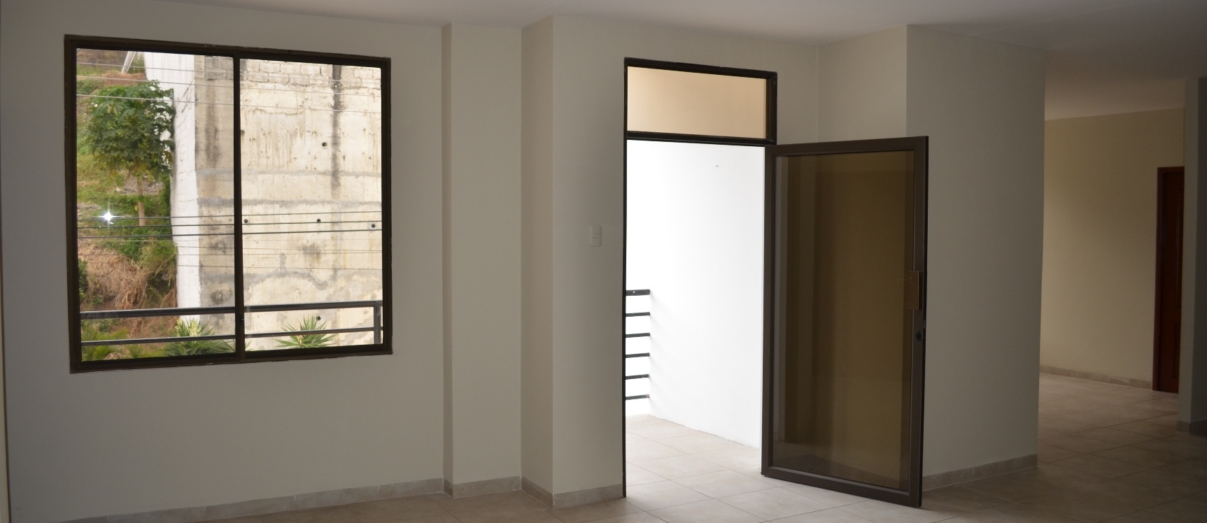Departamento en alquiler en Urbanización parque de los Ceibos sector Colinas de los Ceibos GeoBienes - Departamento en alquiler en Urbanización Parque de los Ceibos sector Ceibos - Plusvalia Guayaquil Casas de venta y alquiler Inmobiliaria Ecuador