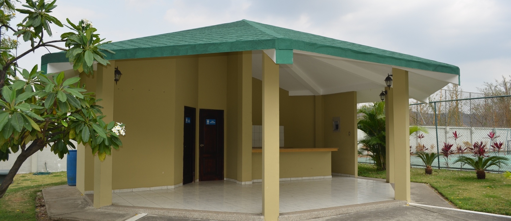 Departamento en alquiler en Urbanización parque de los Ceibos sector Colinas de los Ceibos GeoBienes - Departamento en alquiler en Urbanización Parque de los Ceibos sector Ceibos - Plusvalia Guayaquil Casas de venta y alquiler Inmobiliaria Ecuador