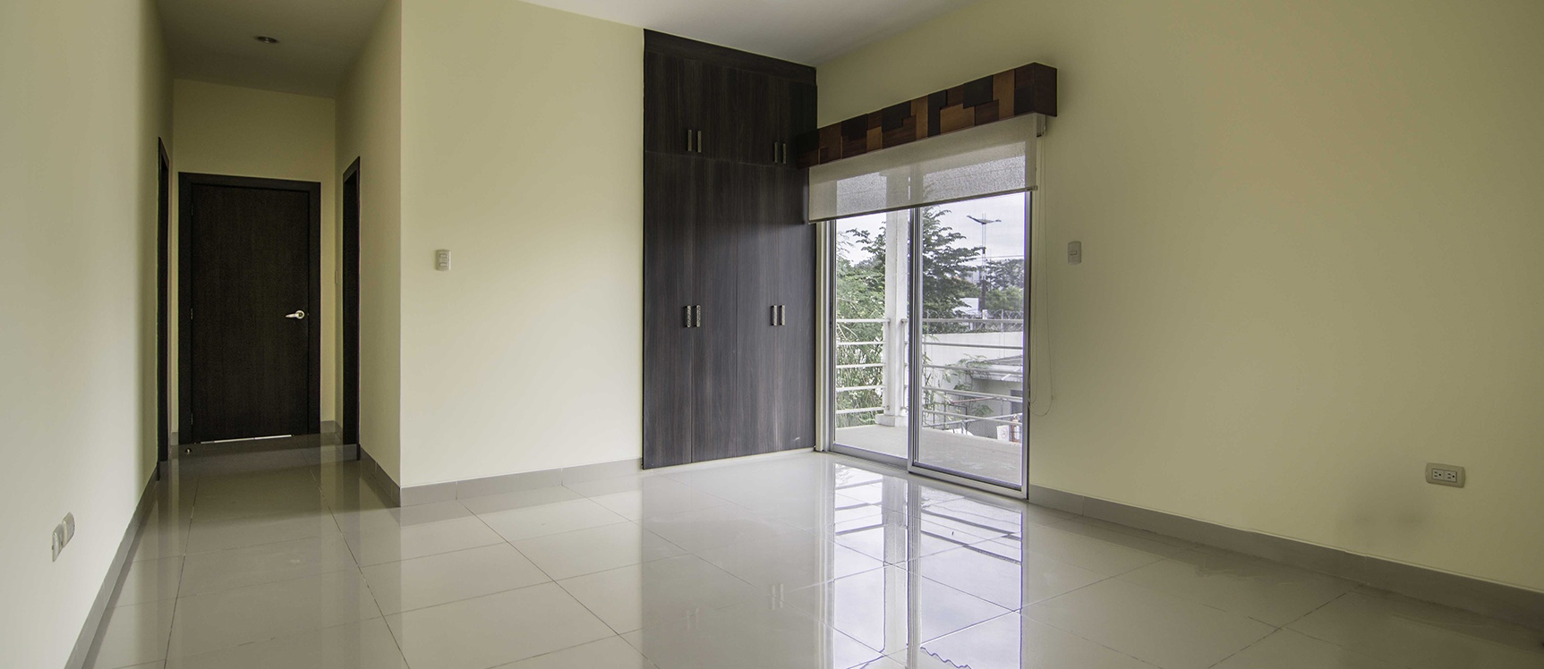 Departamento en alquiler en Urbanización Singapur vía a Samborondón GeoBienes - Departamento en alquiler en Urbanización Singapur vía a Samborondón - Plusvalia Guayaquil Casas de venta y alquiler Inmobiliaria Ecuador