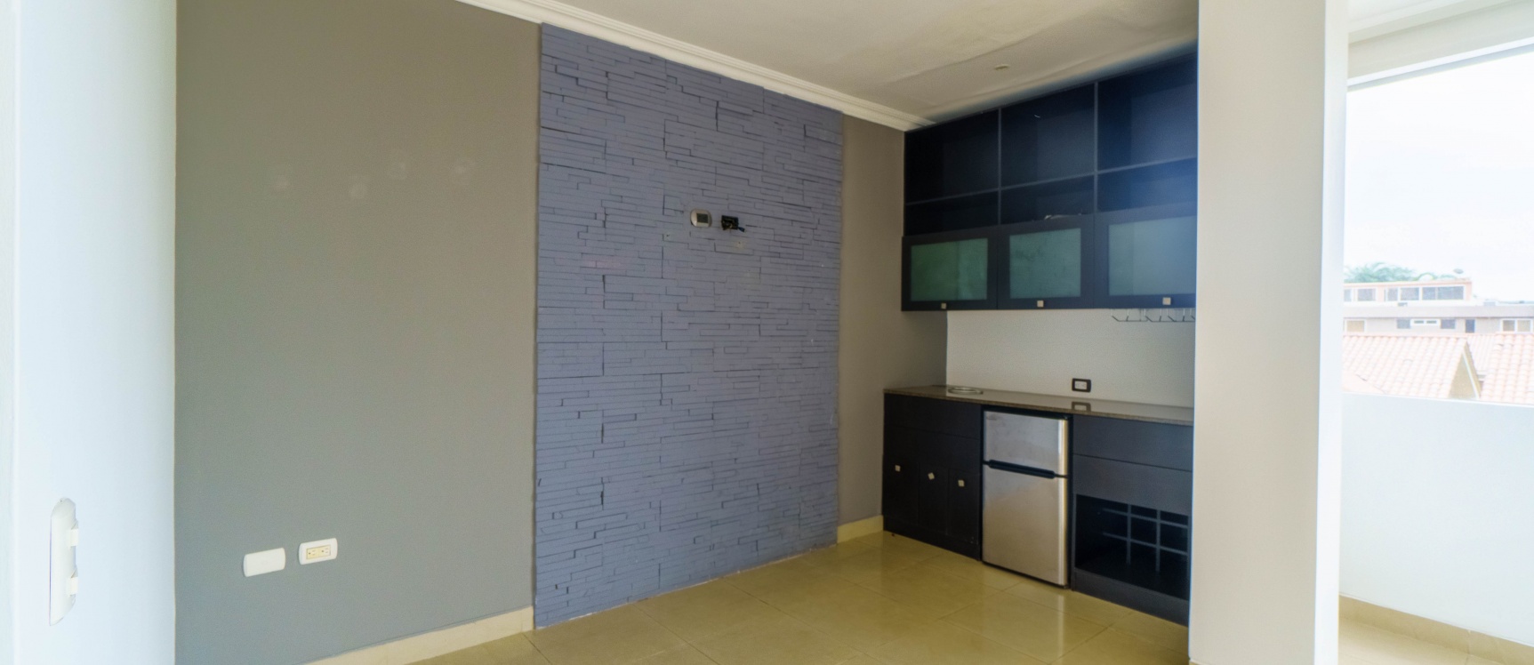 Departamento en alquiler sector UEES, Aranda del Río, Samborondón GeoBienes - Departamento en alquiler sector UEES, Aranda del Río, Samborondón - Plusvalia Guayaquil Casas de venta y alquiler Inmobiliaria Ecuador