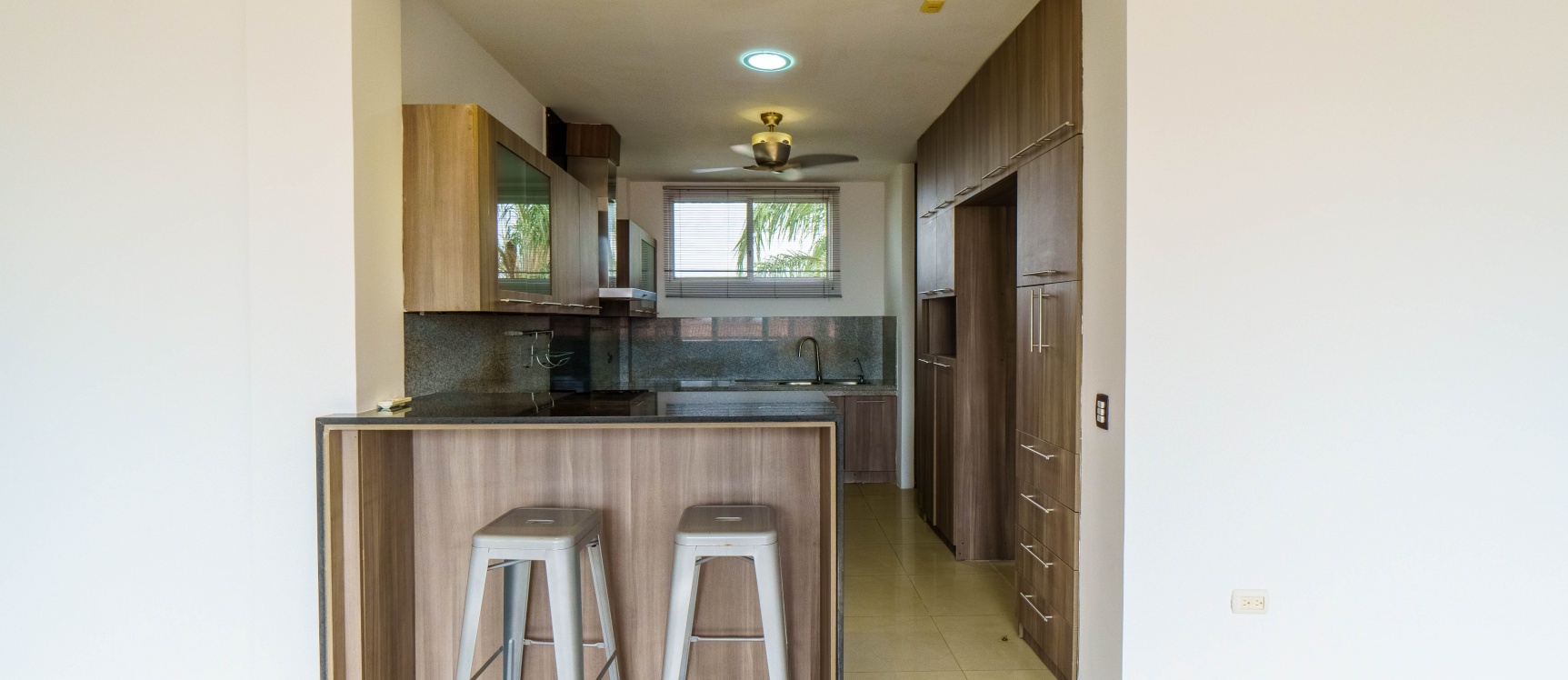 Departamento en alquiler sector UEES, Aranda del Río, Samborondón GeoBienes - Departamento en alquiler sector UEES, Aranda del Río, Samborondón - Plusvalia Guayaquil Casas de venta y alquiler Inmobiliaria Ecuador