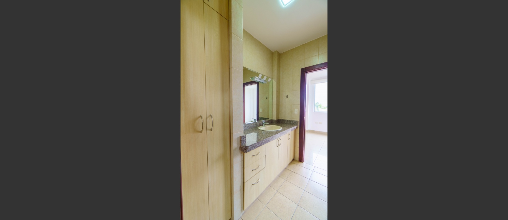 Departamento en alquiler sector UEES, Aranda del Río, Samborondón GeoBienes - Departamento en alquiler sector UEES, Aranda del Río, Samborondón - Plusvalia Guayaquil Casas de venta y alquiler Inmobiliaria Ecuador