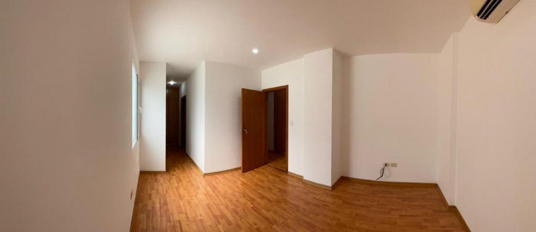 GeoBienes - Departamento en alquiler ubicado en Av. Samborondón - Plusvalia Guayaquil Casas de venta y alquiler Inmobiliaria Ecuador