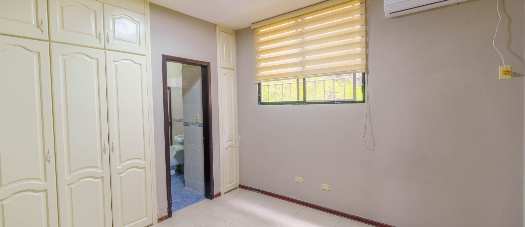 Departamento en alquiler ubicado en Condominio Alexandra, Lomas de Urdesa GeoBienes - Departamento en alquiler ubicado en Condominio Alexandra, Lomas de Urdesa - Plusvalia Guayaquil Casas de venta y alquiler Inmobiliaria Ecuador