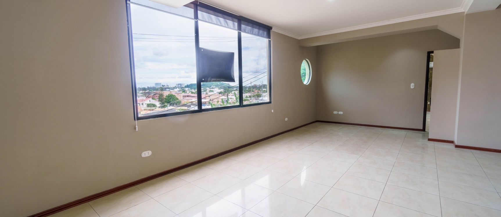 Departamento en alquiler ubicado en Condominio Alexandra, Lomas de Urdesa GeoBienes - Departamento en alquiler ubicado en Condominio Alexandra, Lomas de Urdesa - Plusvalia Guayaquil Casas de venta y alquiler Inmobiliaria Ecuador