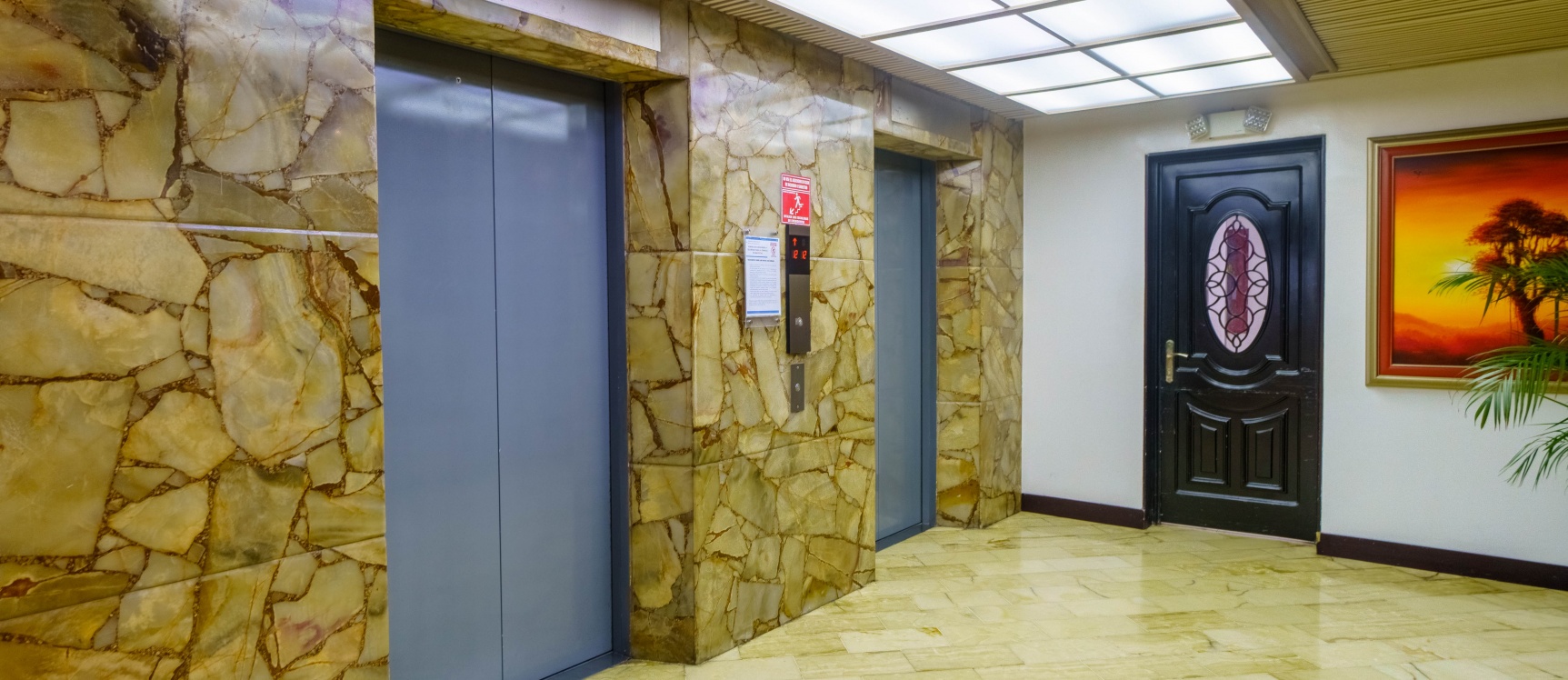 Departamento en alquiler ubicado en Edificio 300, Centro de Guayaquil. GeoBienes - Departamento en alquiler ubicado en Edificio 300, Centro de Guayaquil. - Plusvalia Guayaquil Casas de venta y alquiler Inmobiliaria Ecuador