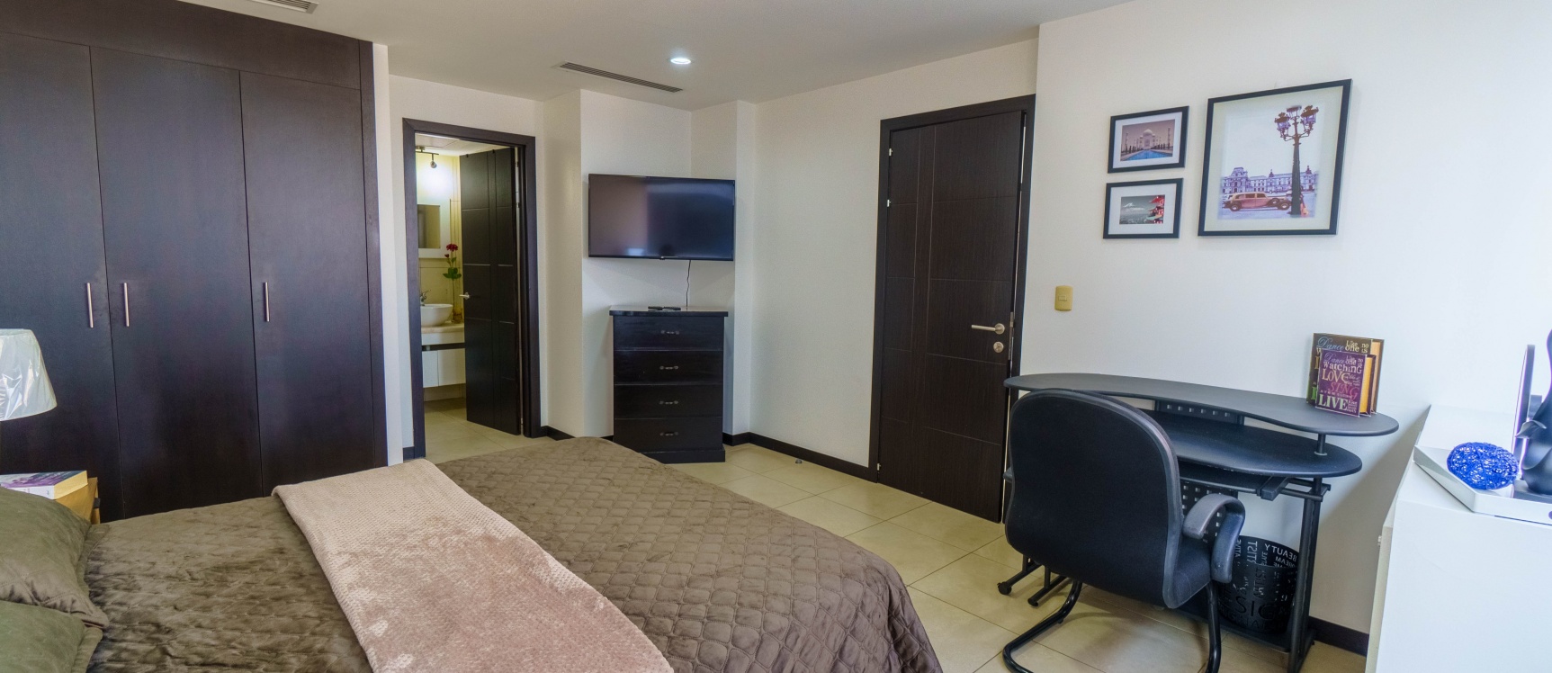 Departamento en alquiler ubicado en Edificio Bellini II, Puerto Santa Ana GeoBienes - Departamento en alquiler ubicado en Edificio Bellini II, Puerto Santa Ana - Plusvalia Guayaquil Casas de venta y alquiler Inmobiliaria Ecuador