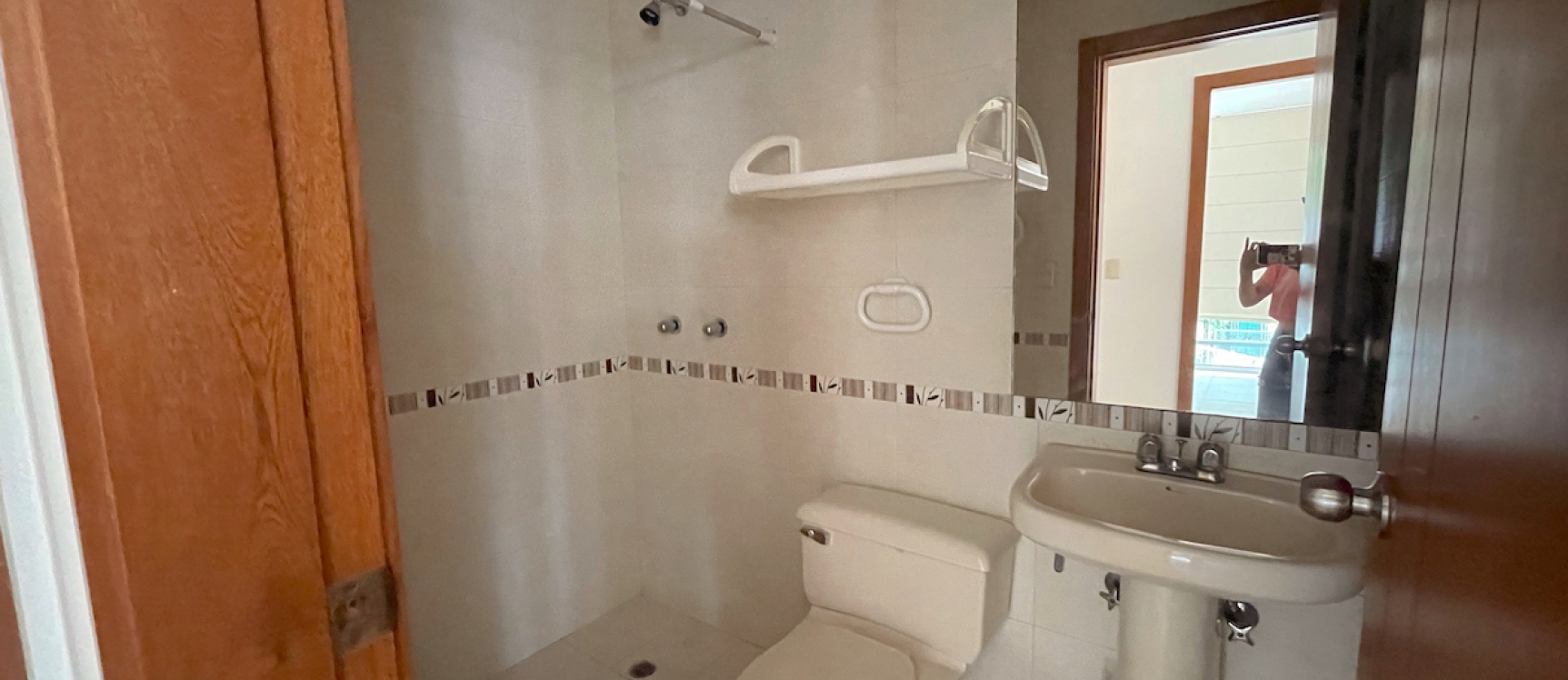 Departamento en alquiler ubicado en Kennedy Norte. GeoBienes - Departamento en alquiler ubicado en Kennedy Norte. - Plusvalia Guayaquil Casas de venta y alquiler Inmobiliaria Ecuador