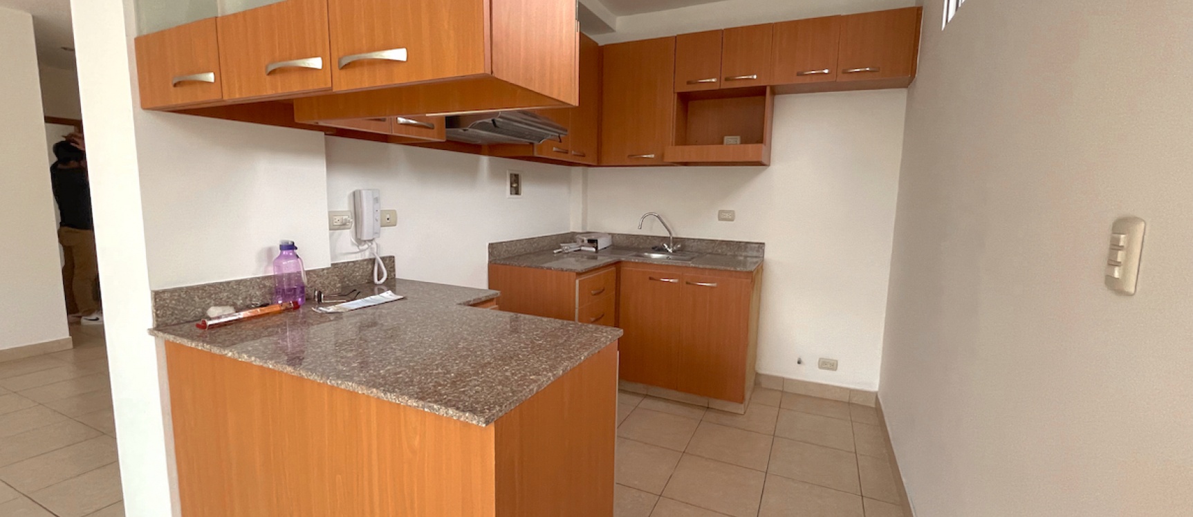 Departamento en alquiler ubicado en Kennedy Norte. GeoBienes - Departamento en alquiler ubicado en Kennedy Norte. - Plusvalia Guayaquil Casas de venta y alquiler Inmobiliaria Ecuador