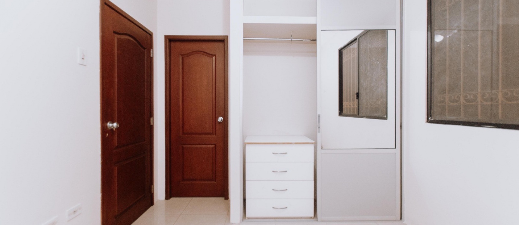 GeoBienes - Departamento en alquiler ubicado en La Cumbre, Ceibos - Plusvalia Guayaquil Casas de venta y alquiler Inmobiliaria Ecuador