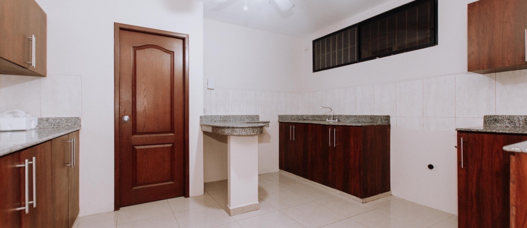GeoBienes - Departamento en alquiler ubicado en La Cumbre, Ceibos - Plusvalia Guayaquil Casas de venta y alquiler Inmobiliaria Ecuador