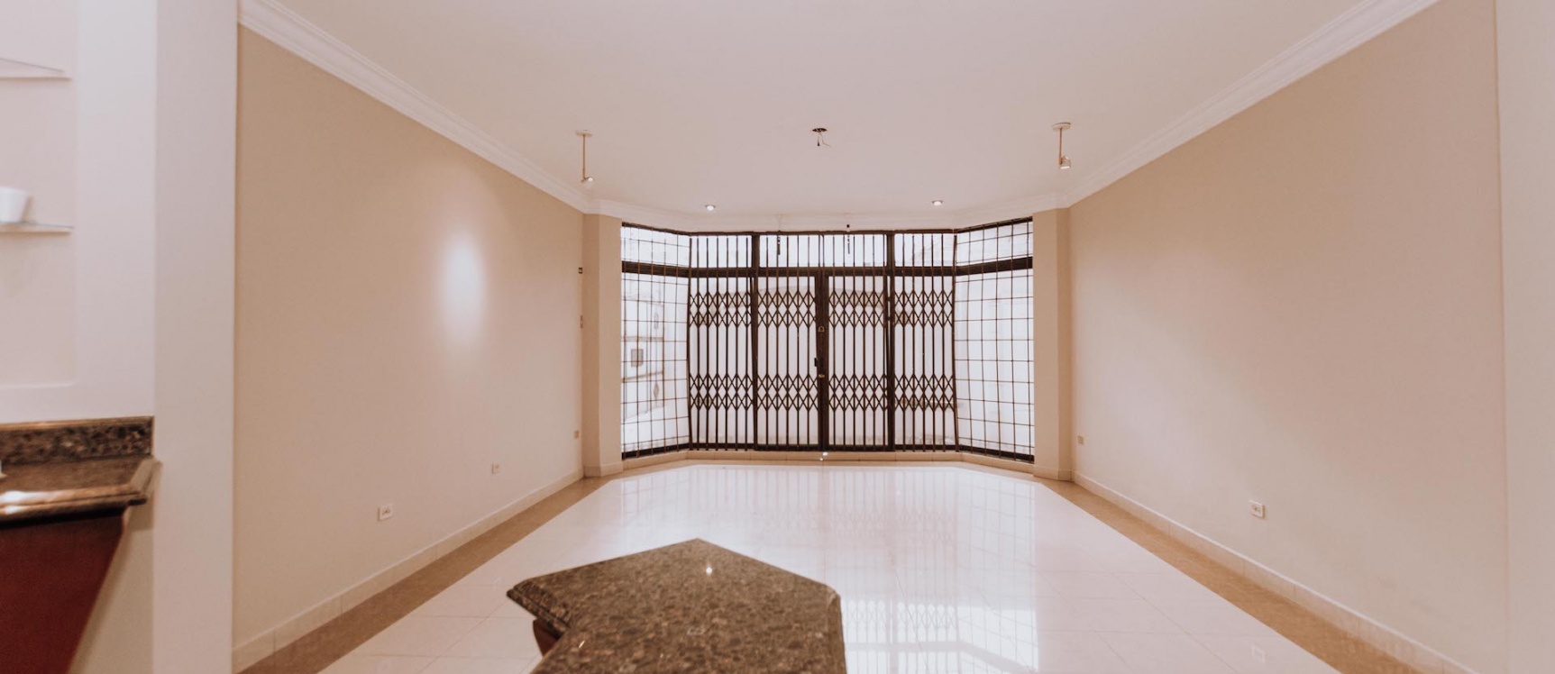 Departamento en alquiler ubicado en Los Alamos, norte de Guayaquil GeoBienes - Departamento en alquiler ubicado en Los Alamos, norte de Guayaquil - Plusvalia Guayaquil Casas de venta y alquiler Inmobiliaria Ecuador