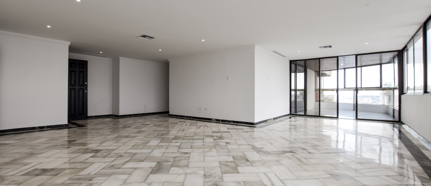 Departamento en alquiler ubicado en San Francisco 300, Centro de Guayaquil GeoBienes - Departamento en alquiler ubicado en San Francisco 300, Centro de Guayaquil - Plusvalia Guayaquil Casas de venta y alquiler Inmobiliaria Ecuador