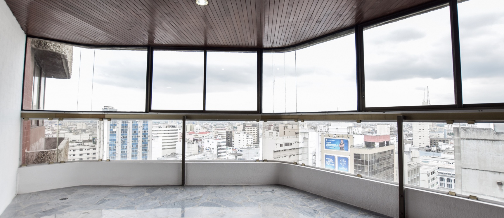 Departamento en alquiler ubicado en San Francisco 300, Centro de Guayaquil GeoBienes - Departamento en alquiler ubicado en San Francisco 300, Centro de Guayaquil - Plusvalia Guayaquil Casas de venta y alquiler Inmobiliaria Ecuador