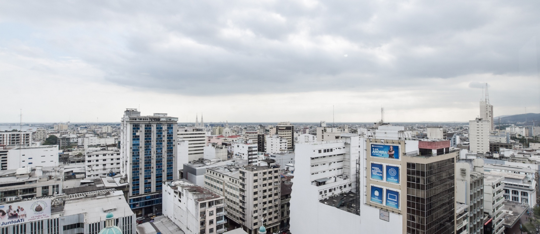 Departamento en alquiler ubicado en San Francisco 300, Centro de Guayaquil GeoBienes - Departamento en alquiler ubicado en San Francisco 300, Centro de Guayaquil - Plusvalia Guayaquil Casas de venta y alquiler Inmobiliaria Ecuador