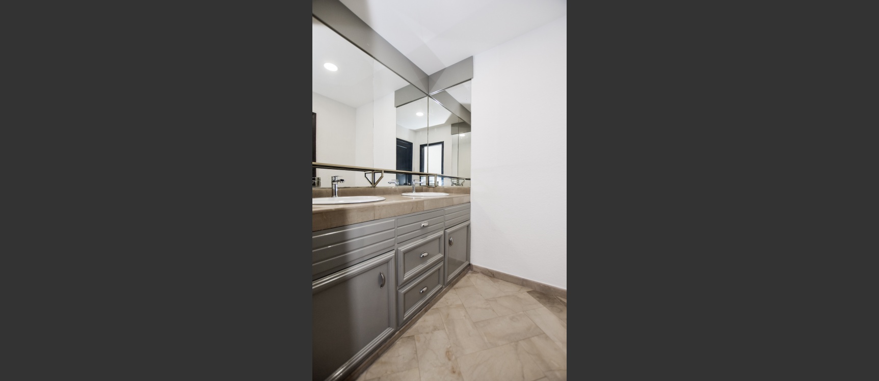 GeoBienes - Departamento en alquiler ubicado en San Francisco 300, Centro de Guayaquil - Plusvalia Guayaquil Casas de venta y alquiler Inmobiliaria Ecuador