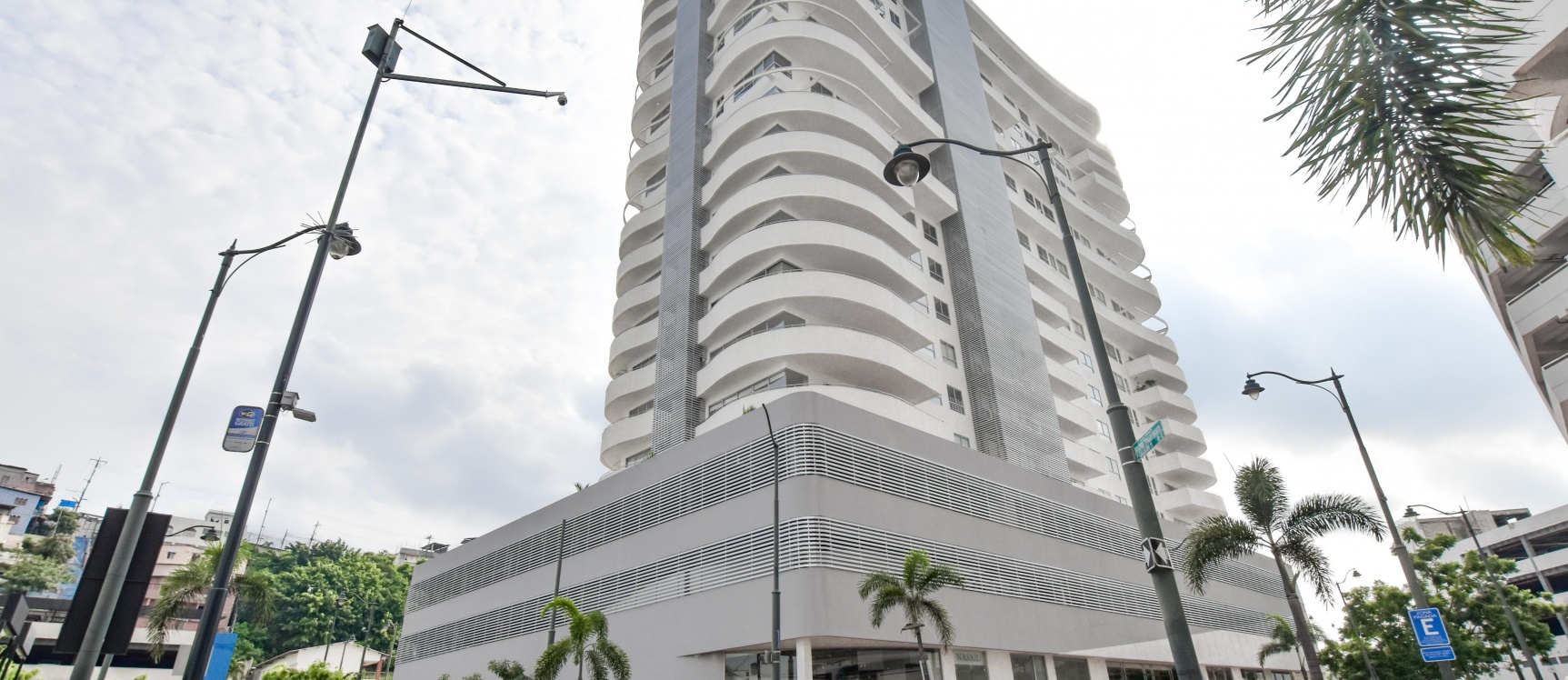 GeoBienes - Departamento en alquiler ubicado en Santana Lofts, Puerto Santa Ana - Plusvalia Guayaquil Casas de venta y alquiler Inmobiliaria Ecuador