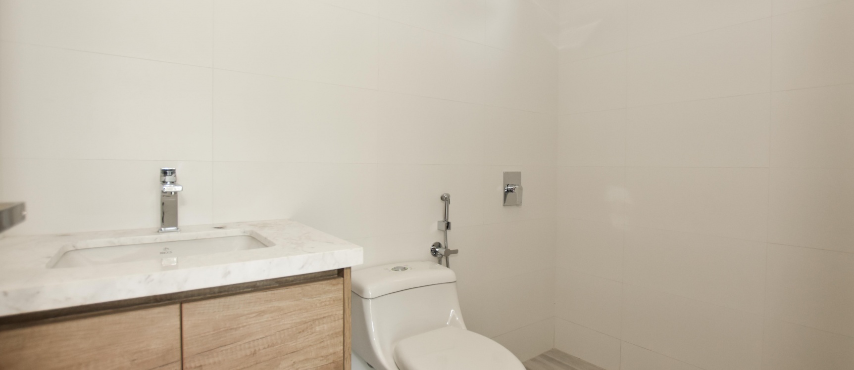 Departamento en alquiler ubicado en Urb. Riu - Vía Samborondón Km 5 GeoBienes - Departamento en alquiler ubicado en Urb. Riu - Vía Samborondón Km 5 - Plusvalia Guayaquil Casas de venta y alquiler Inmobiliaria Ecuador