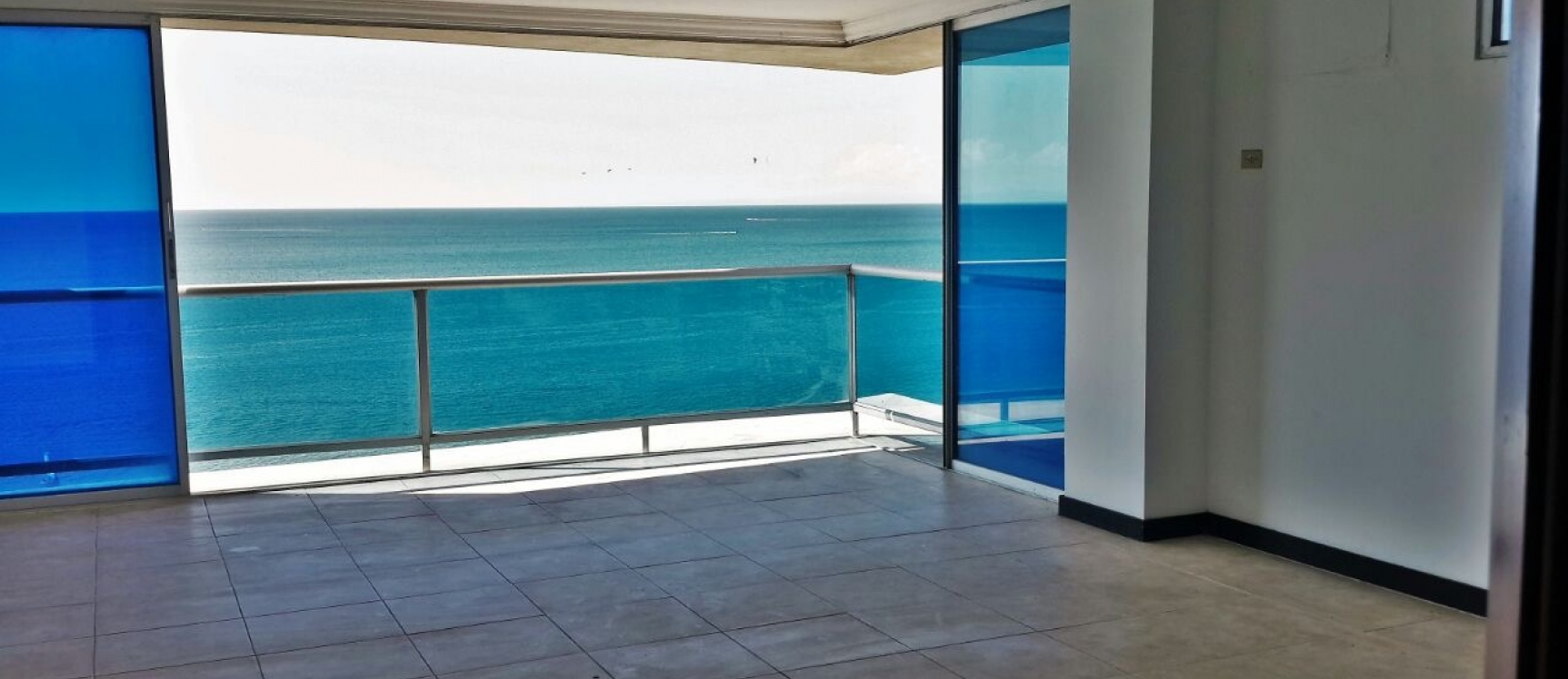 Departamentos de venta en Salinas, San Lorenzo sector Barceló Colón Miramar GeoBienes - Departamento en Edif. El Emperador de venta en Salinas sector Barceló Colón Miramar - Plusvalia Guayaquil Casas de venta y alquiler Inmobiliaria Ecuador