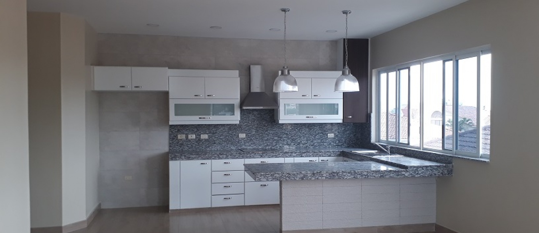 Departamento en El Portón Lomas de Urdesa GeoBienes - Departamento en alquiler El Portón Lomas de Urdesa Guayaquil - Plusvalia Guayaquil Casas de venta y alquiler Inmobiliaria Ecuador