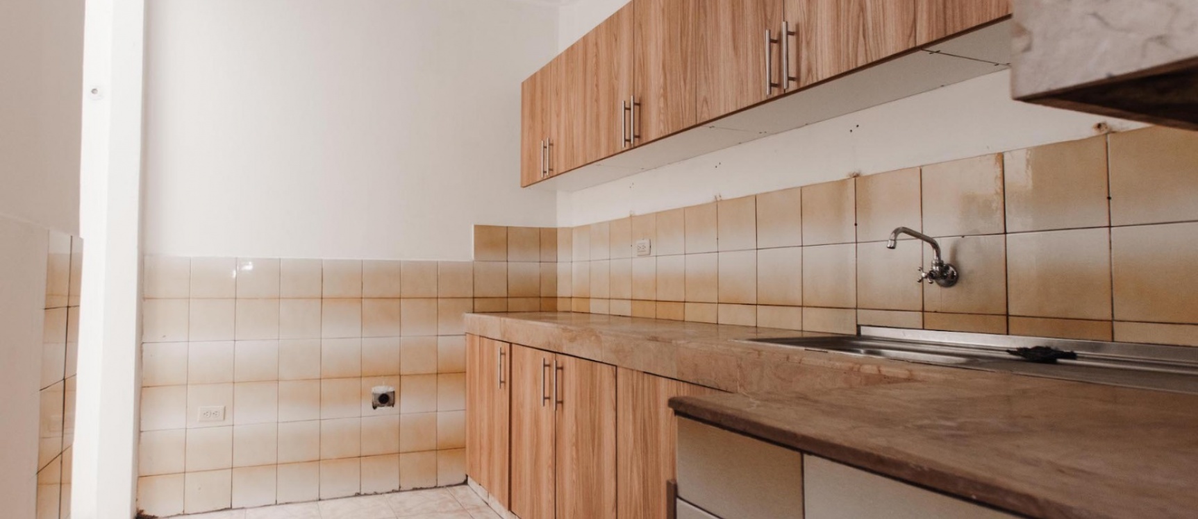 Departamento en planta alta con una excelente vista del centro de Guayaquil GeoBienes - Departamento en planta alta con una excelente vista del centro de Guayaquil - Plusvalia Guayaquil Casas de venta y alquiler Inmobiliaria Ecuador