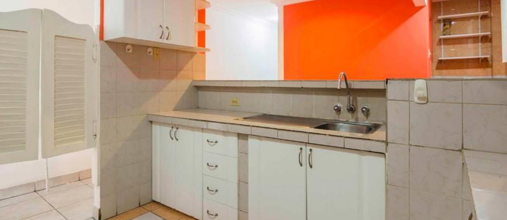 Departamento en venta, Calle Brasil y Eloy Alfaro - centro de Guayaquil - Ecuador GeoBienes - Departamento en venta, Calle Brasil y Eloy Alfaro - centro de Guayaquil - Ecuador - Plusvalia Guayaquil Casas de venta y alquiler Inmobiliaria Ecuador