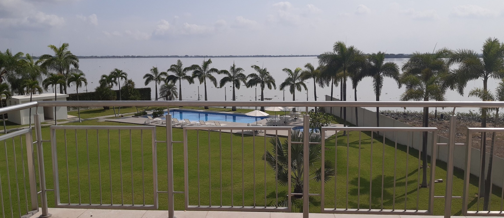 Departamento en venta con vista al rio, Blue Bay 1 GeoBienes - Departamento en venta con vista al rio, Blue Bay 1 - Plusvalia Guayaquil Casas de venta y alquiler Inmobiliaria Ecuador