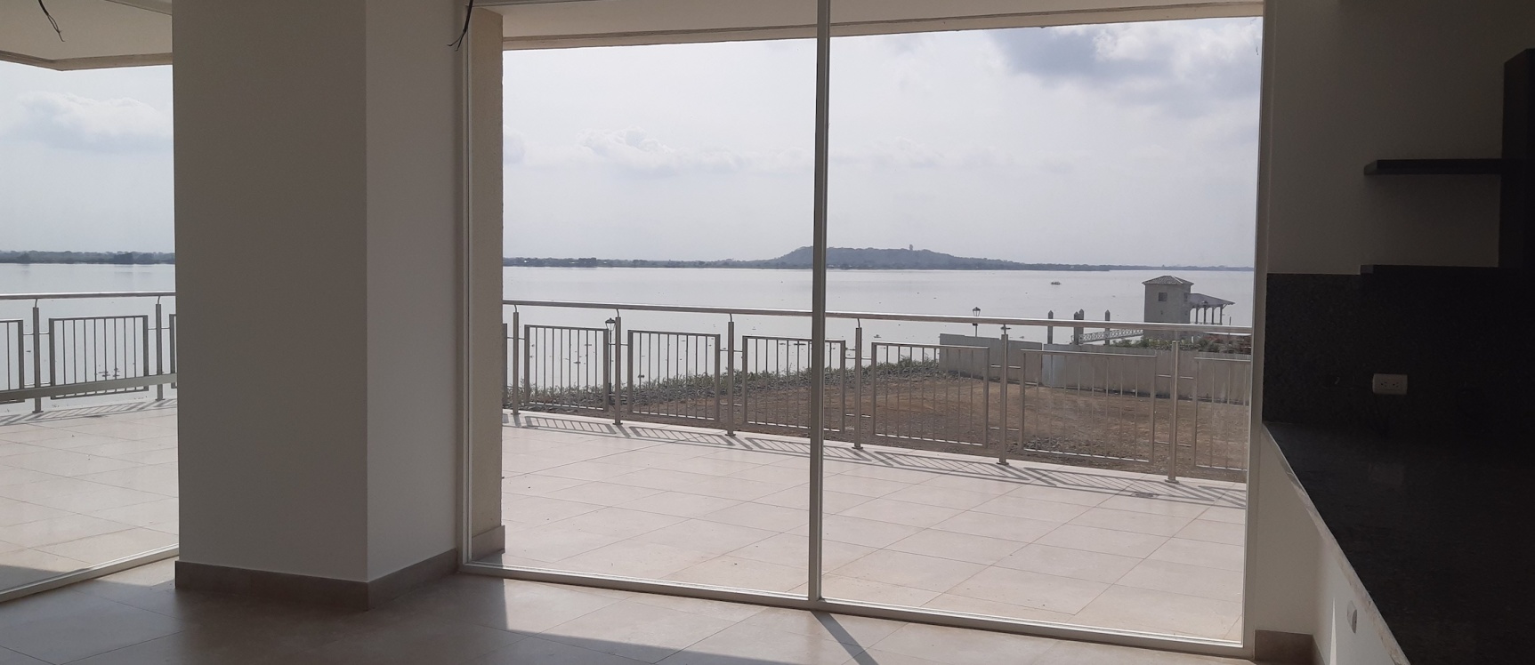 Departamento en venta con vista al rio, Blue Bay 1 GeoBienes - Departamento en venta con vista al rio, Blue Bay 1 - Plusvalia Guayaquil Casas de venta y alquiler Inmobiliaria Ecuador