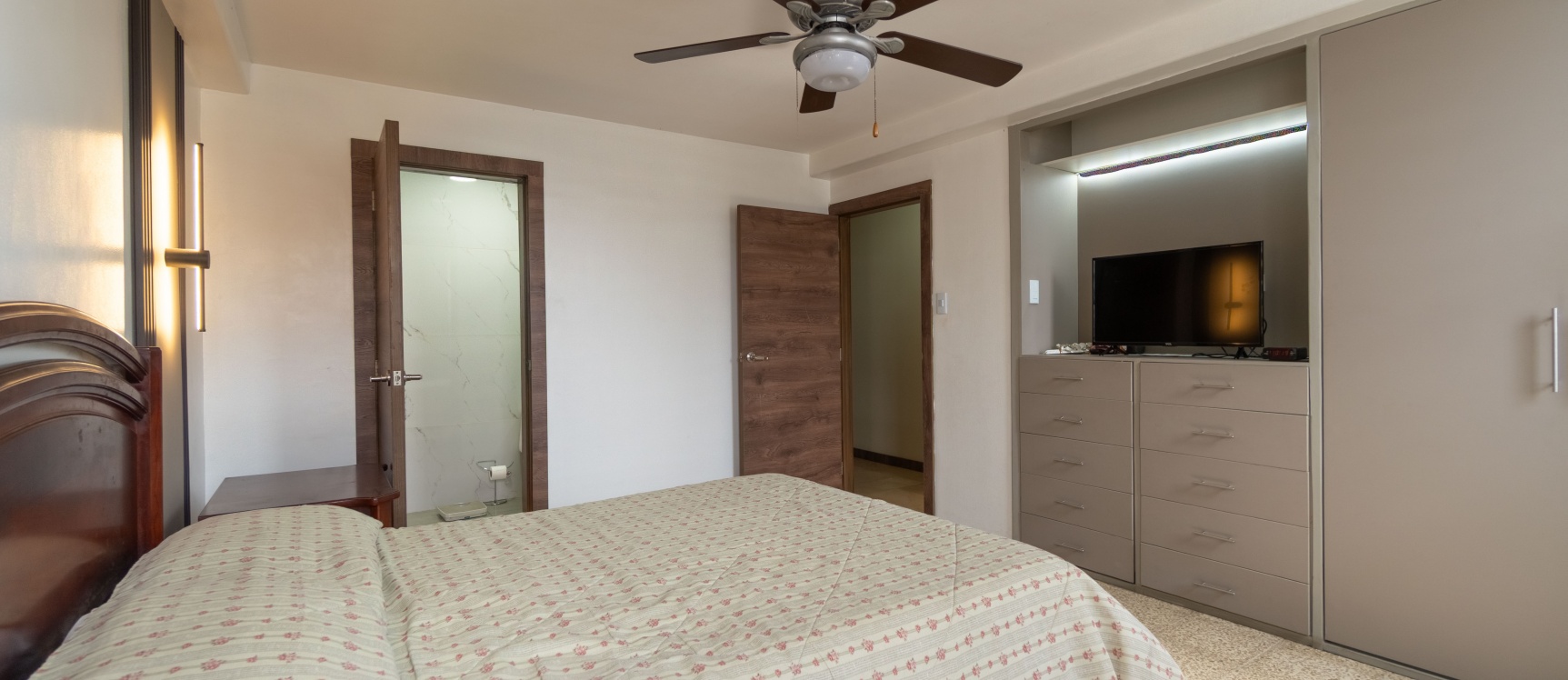 Departamento en venta de 4 habitaciones, Edificio Silco, Ceibos GeoBienes - Departamento en venta de 4 habitaciones, Edificio Silco, Ceibos - Plusvalia Guayaquil Casas de venta y alquiler Inmobiliaria Ecuador