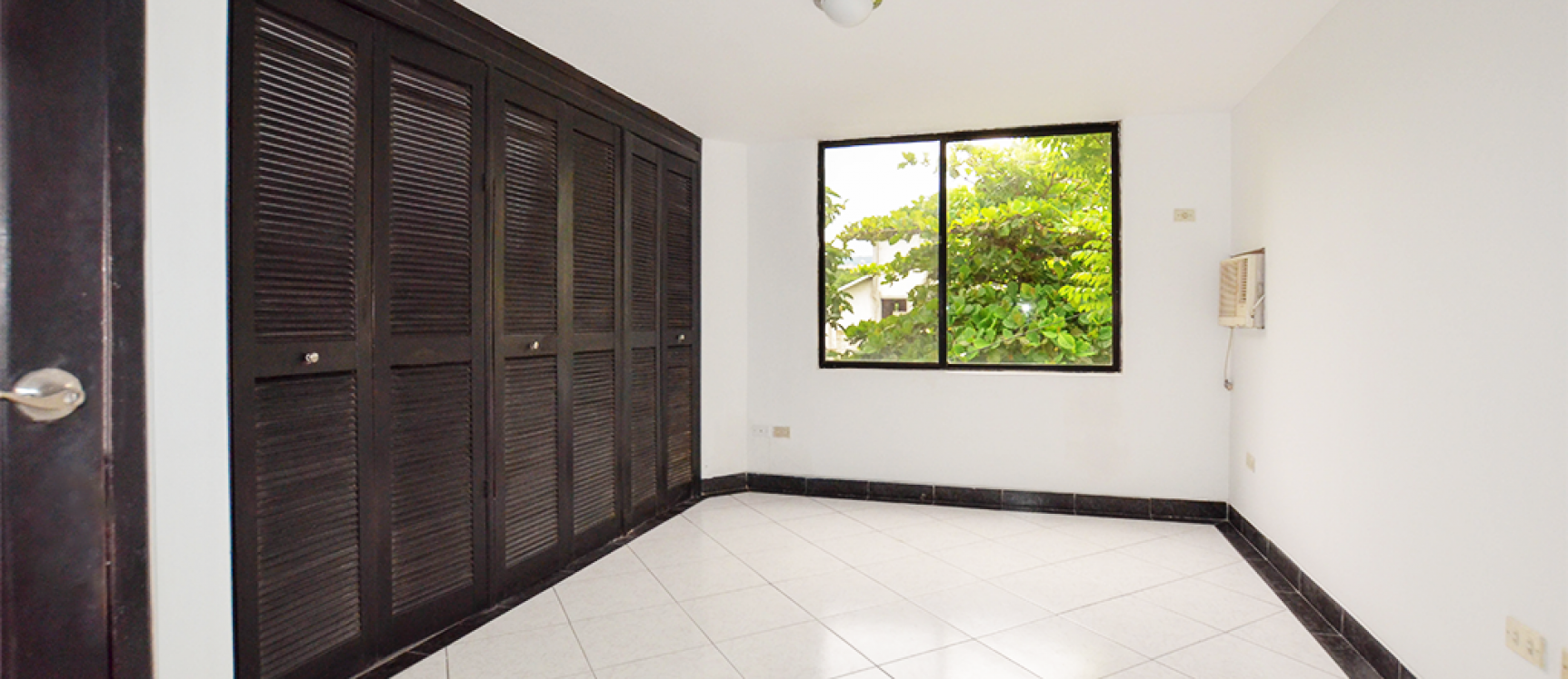 Departamento en venta en Ceibos Norte sector vía a la Costa Guayaquil GeoBienes - Departamento en Venta en Ceibos Norte sector Vía a la Costa Guayaquil - Plusvalia Guayaquil Casas de venta y alquiler Inmobiliaria Ecuador
