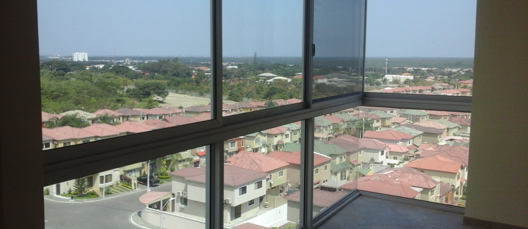 Departamento en venta en edificio Altos del Sol en Urbanización Portal al Sol GeoBienes - Departamento en venta en edificio Altos del Sol en Urbanización Portal al Sol - Plusvalia Guayaquil Casas de venta y alquiler Inmobiliaria Ecuador