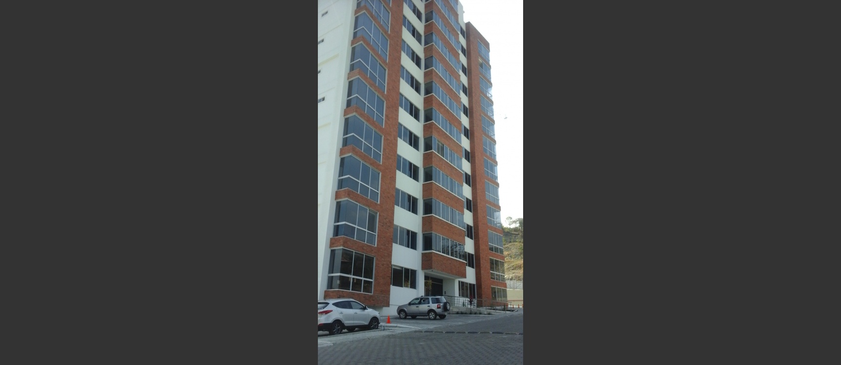 GeoBienes - Departamento en venta en edificio Altos del Sol en Urbanización Portal al Sol - Plusvalia Guayaquil Casas de venta y alquiler Inmobiliaria Ecuador