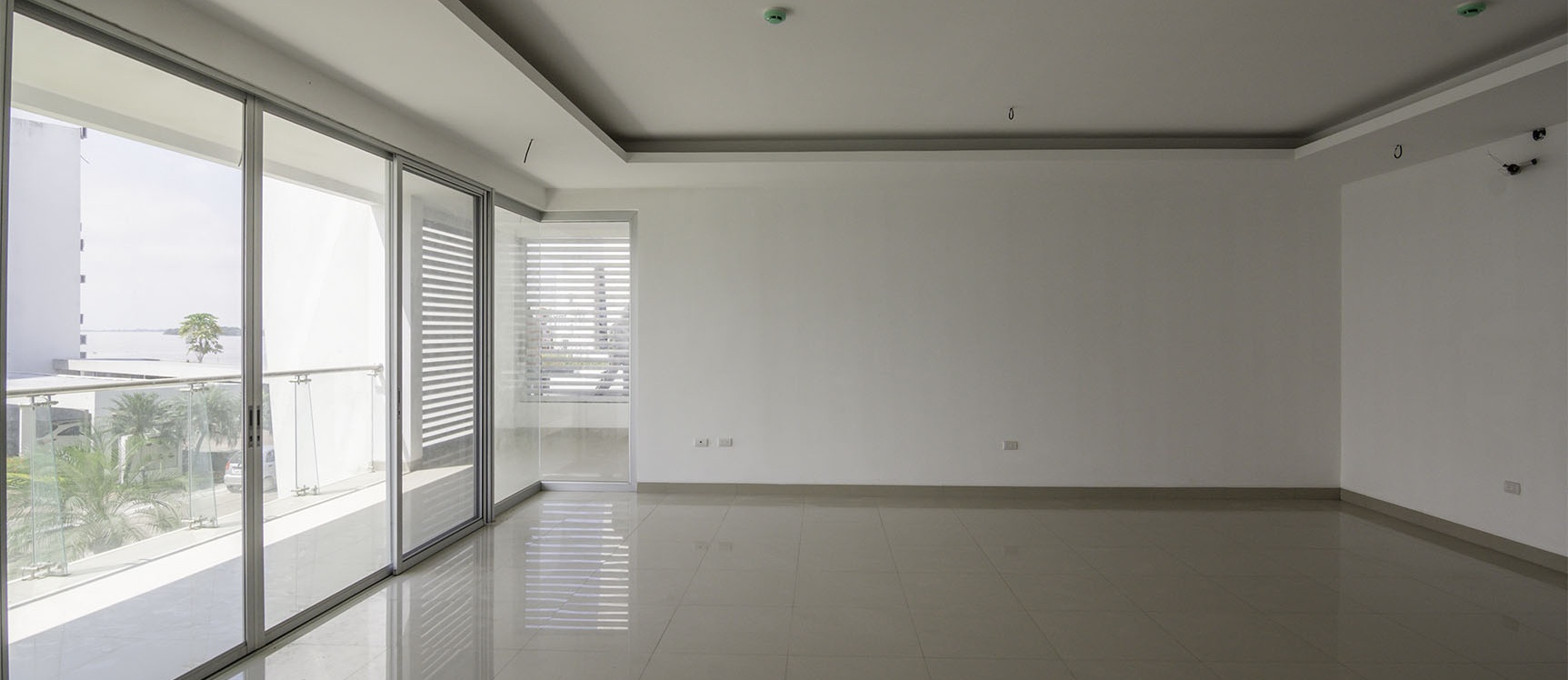 Departamento en venta en la Isla Mocolí - Urbanización Dubái, Vía Samborondón GeoBienes - Departamento en venta en la Isla Mocolí - Urbanización Dubái, Vía Samborondón - Plusvalia Guayaquil Casas de venta y alquiler Inmobiliaria Ecuador