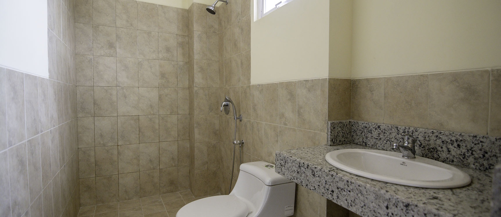 Departamento en venta en la Urbanización Terranostra, Vía a la costa GeoBienes - Departamento en venta en la Urbanización Terranostra, Vía a la costa, Guayaquil - Ecuador - Plusvalia Guayaquil Casas de venta y alquiler Inmobiliaria Ecuador