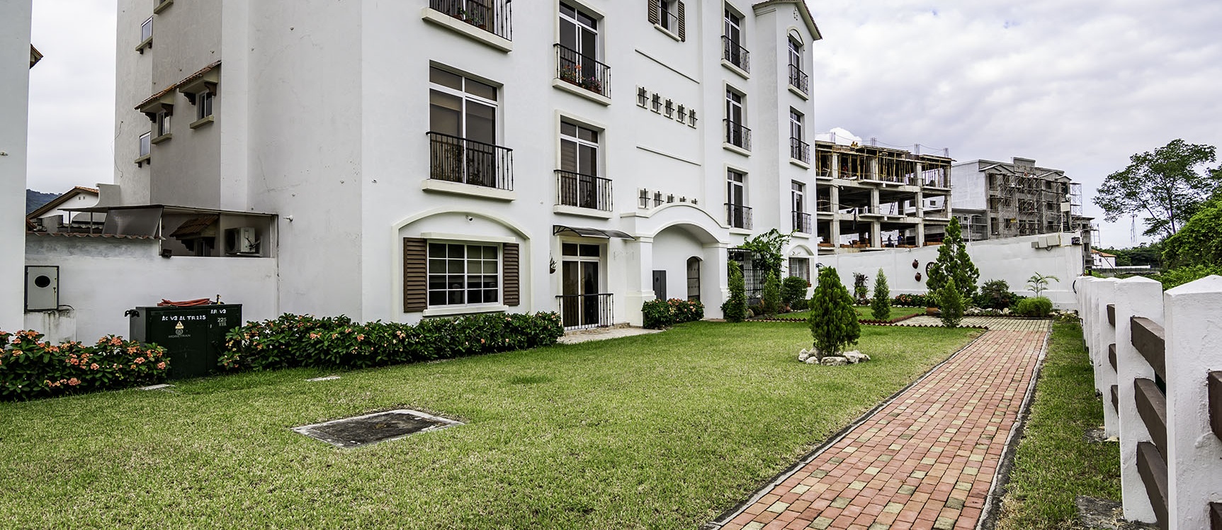 Departamento en venta en la Urbanización Terranostra, Vía a la costa GeoBienes - Departamento en venta en la Urbanización Terranostra, Vía a la costa, Guayaquil - Ecuador - Plusvalia Guayaquil Casas de venta y alquiler Inmobiliaria Ecuador