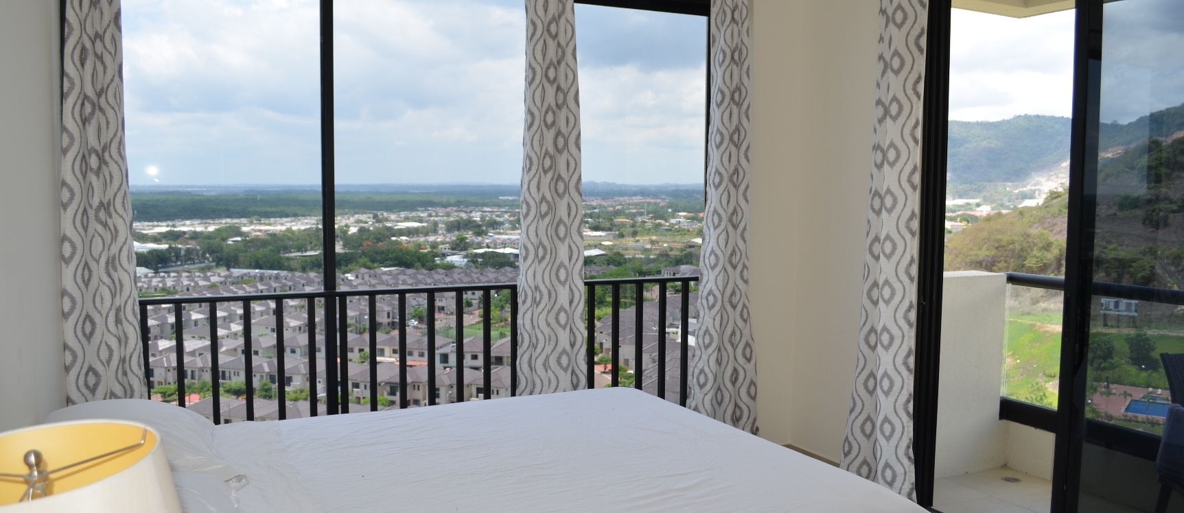 Departamento en venta en Urbanizacion Bosques de la costa sector vía a la costa GeoBienes - Departamento en venta en Urbanización Bosques de la Costa sector Vía a la Costa - Plusvalia Guayaquil Casas de venta y alquiler Inmobiliaria Ecuador