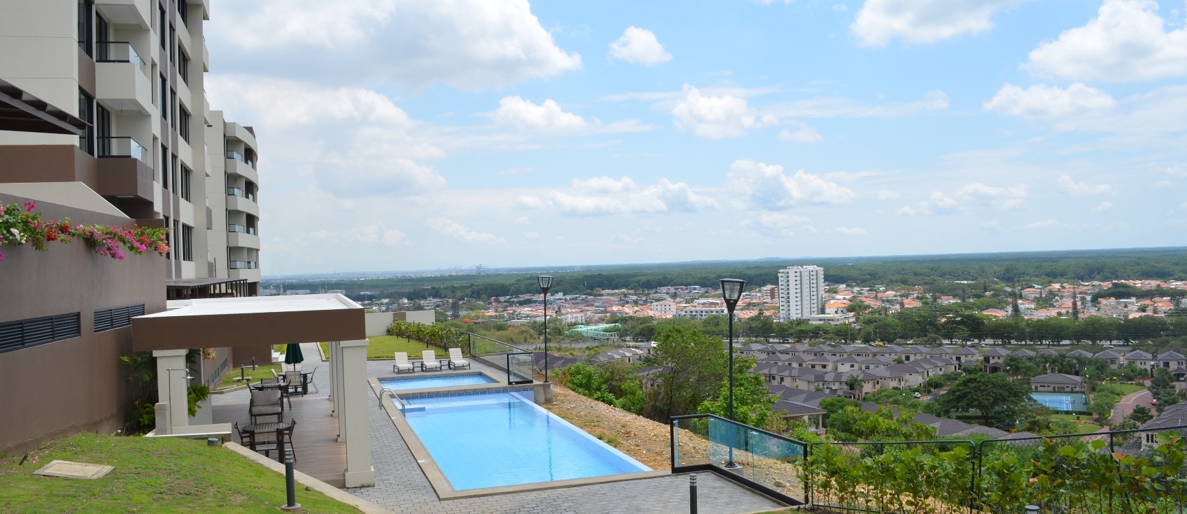 Departamento en venta en Urbanizacion Bosques de la costa sector vía a la costa GeoBienes - Departamento en venta en Urbanización Bosques de la Costa sector Vía a la Costa - Plusvalia Guayaquil Casas de venta y alquiler Inmobiliaria Ecuador
